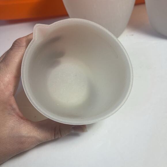 The Pampered Chef Set of 3 Silicone Prep Bowls Measuring Cups #2421 - Picture 5 of 9